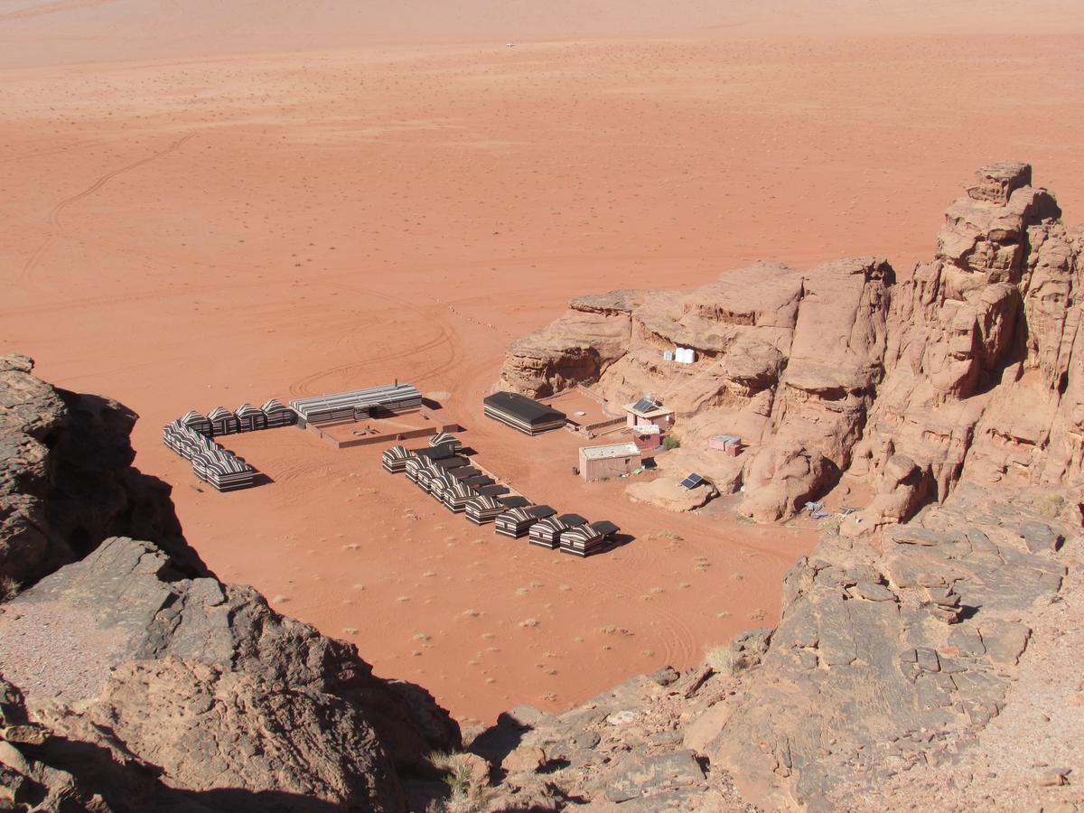 Desert Moon Camp Ваді-Рам Екстер'єр фото