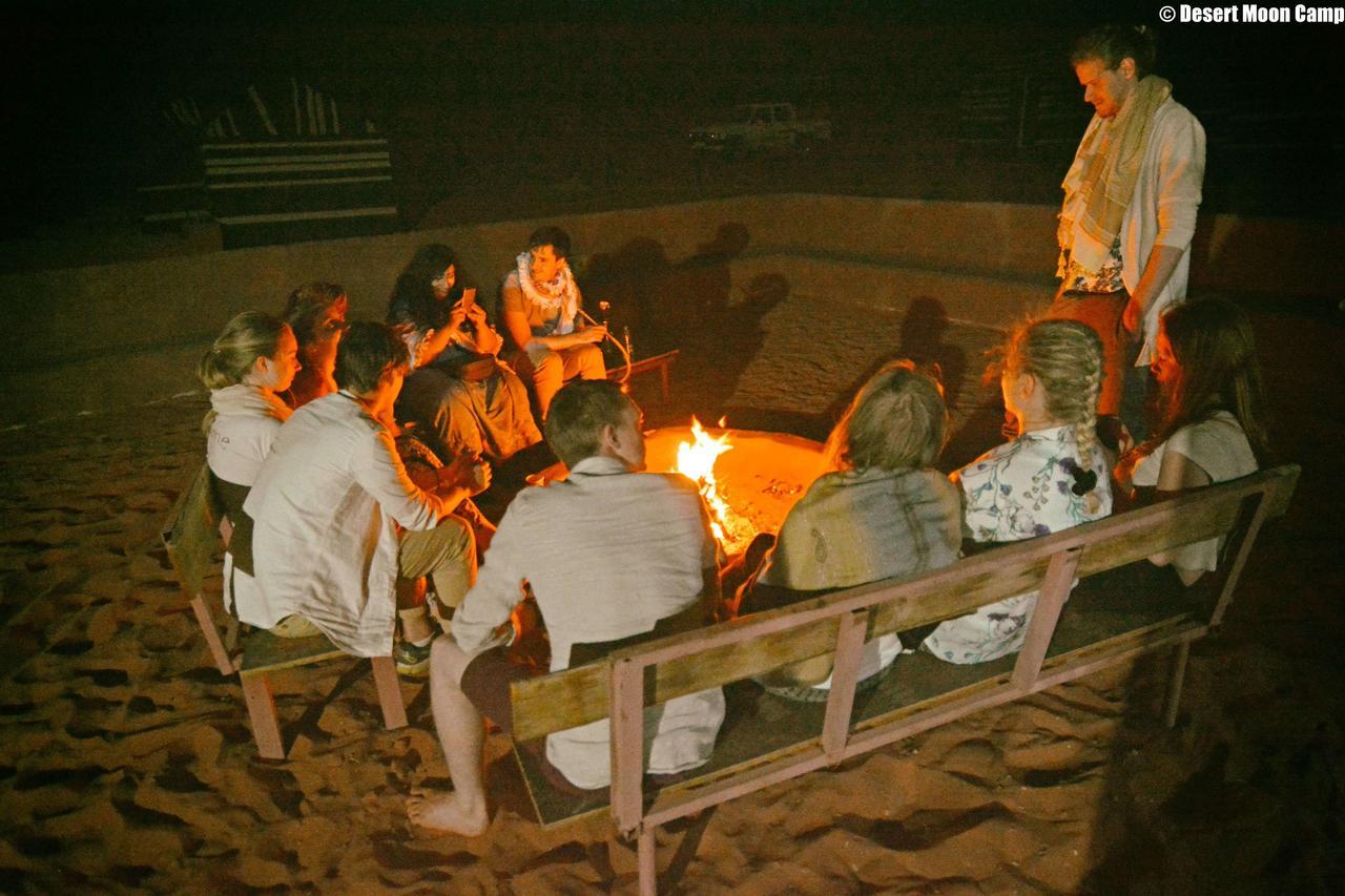 Desert Moon Camp Ваді-Рам Екстер'єр фото